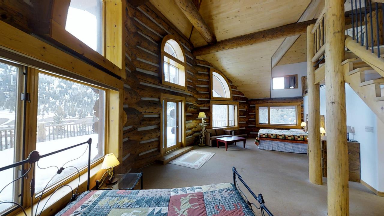Lake-Fork-River-Ranch-Main-Lodge-Downstairs Bedroom