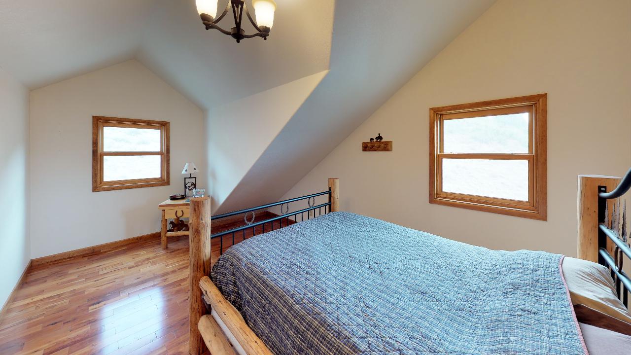 Powderhorn-Creek-Ranch-Guest-Quarters-Bedroom